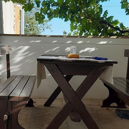 Holiday Home Loznati 茨雷斯 外观 照片
