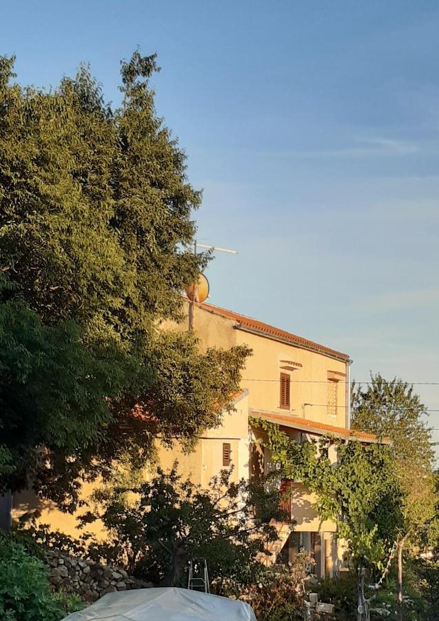 Holiday Home Loznati 茨雷斯 外观 照片