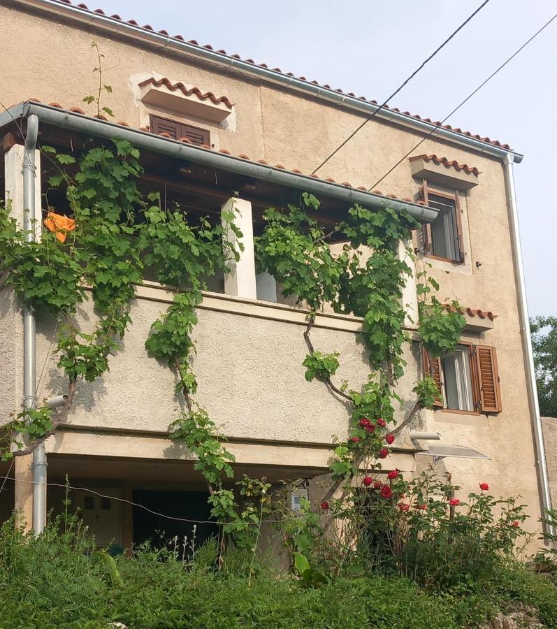 Holiday Home Loznati 茨雷斯 外观 照片