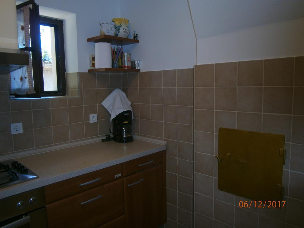Holiday Home Loznati 茨雷斯 外观 照片