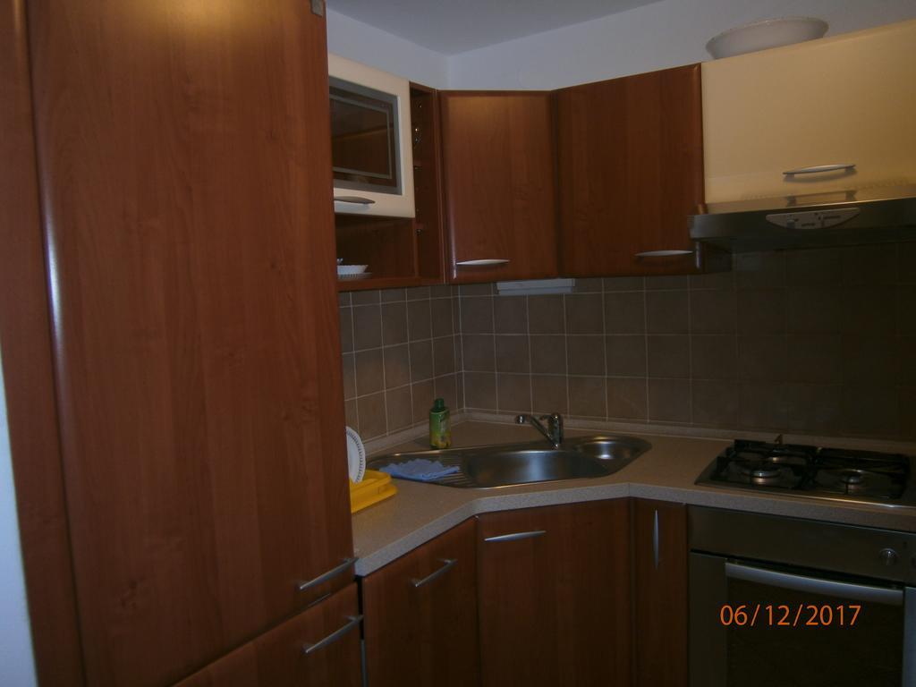 Holiday Home Loznati 茨雷斯 外观 照片