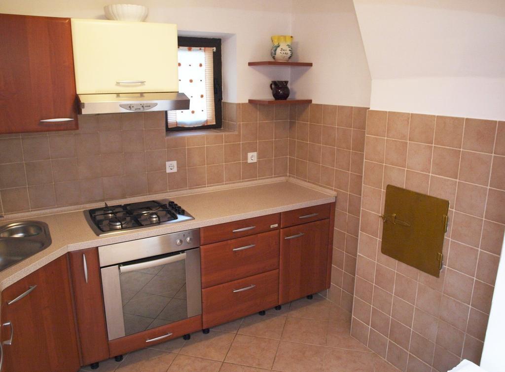 Holiday Home Loznati 茨雷斯 外观 照片